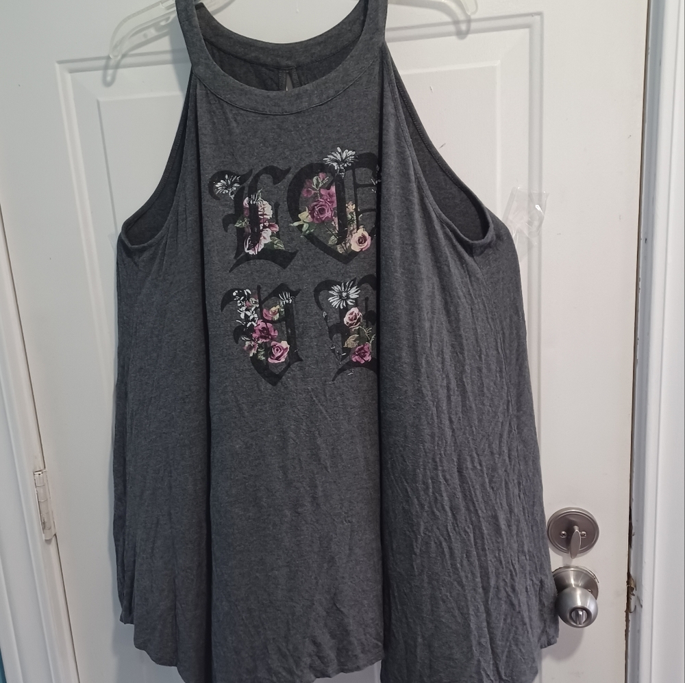 Torrid Super Soft Knits Size 3 Tank Top LOVE in Florals on Gray